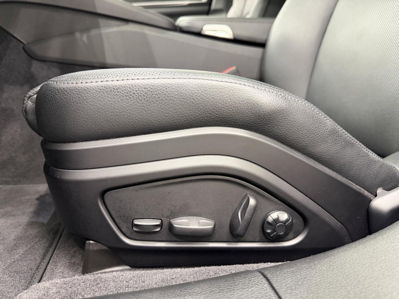 2023 Porsche Panamera 4 Platinum Edition Newark DE