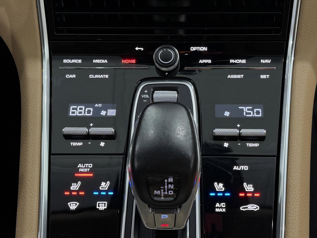 2023 Porsche Panamera 4 Platinum Edition Newark DE