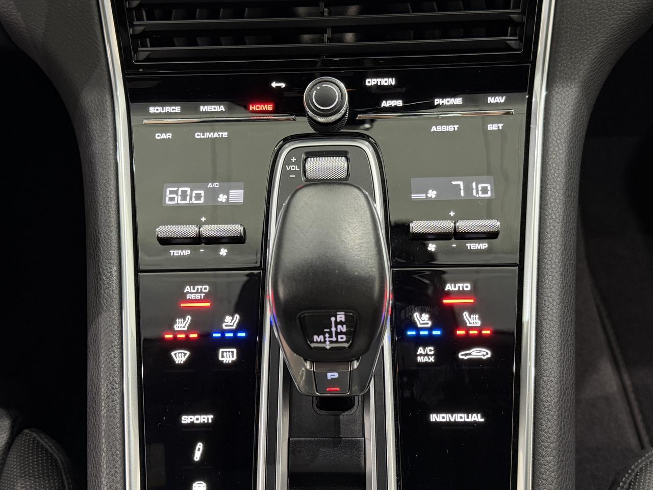 2023 Porsche Panamera 4 Platinum Edition Newark DE