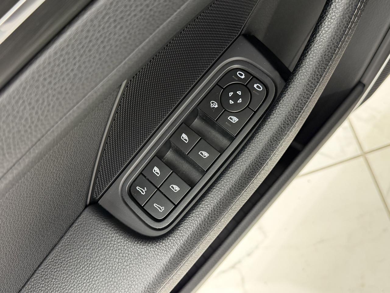 2023 Porsche Panamera 4 Platinum Edition Newark DE