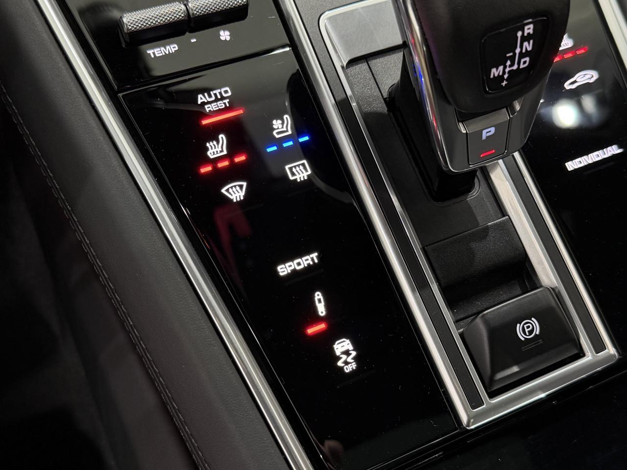 2023 Porsche Panamera 4 Platinum Edition Newark DE