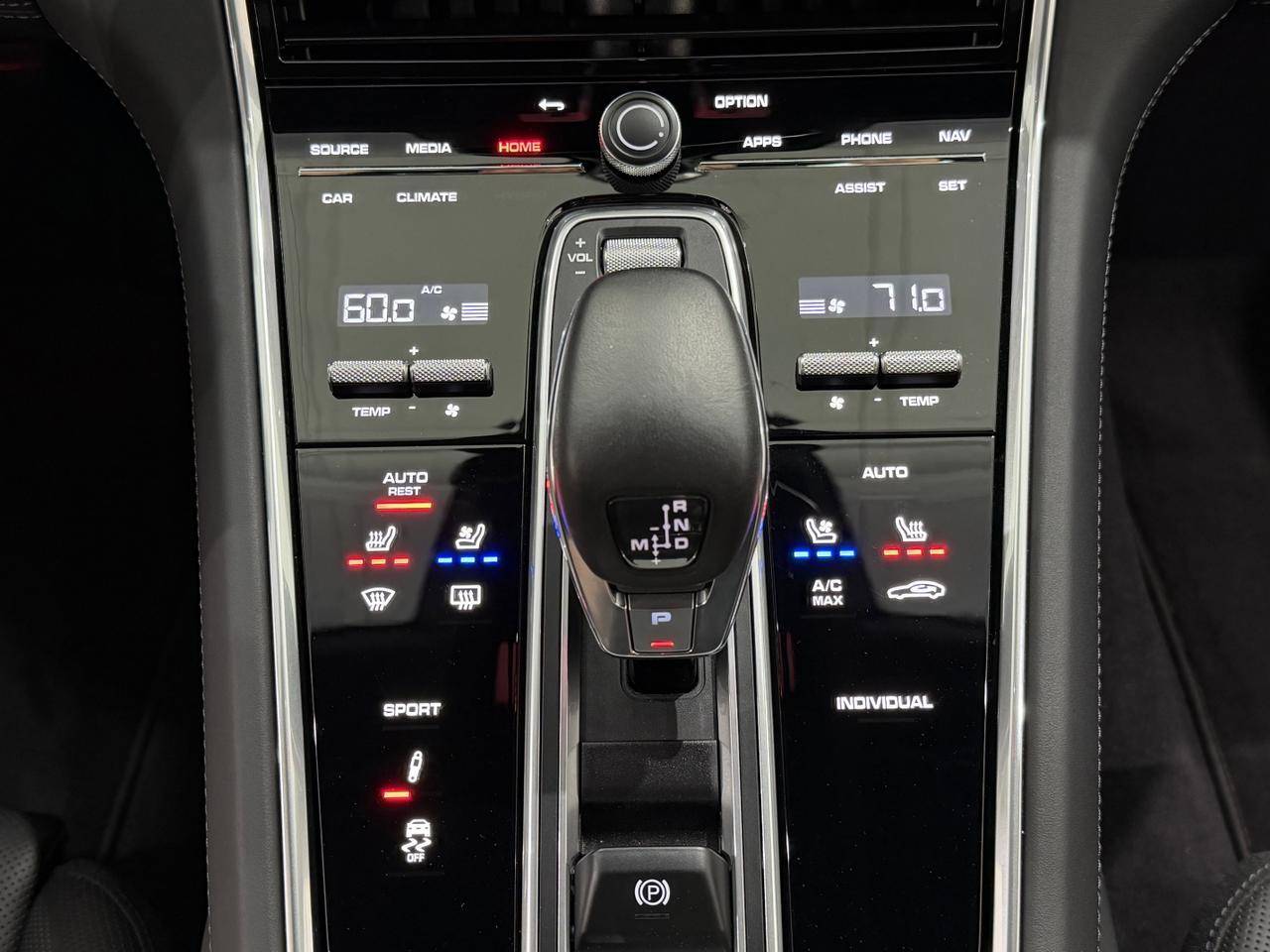 2023 Porsche Panamera 4 Platinum Edition Newark DE