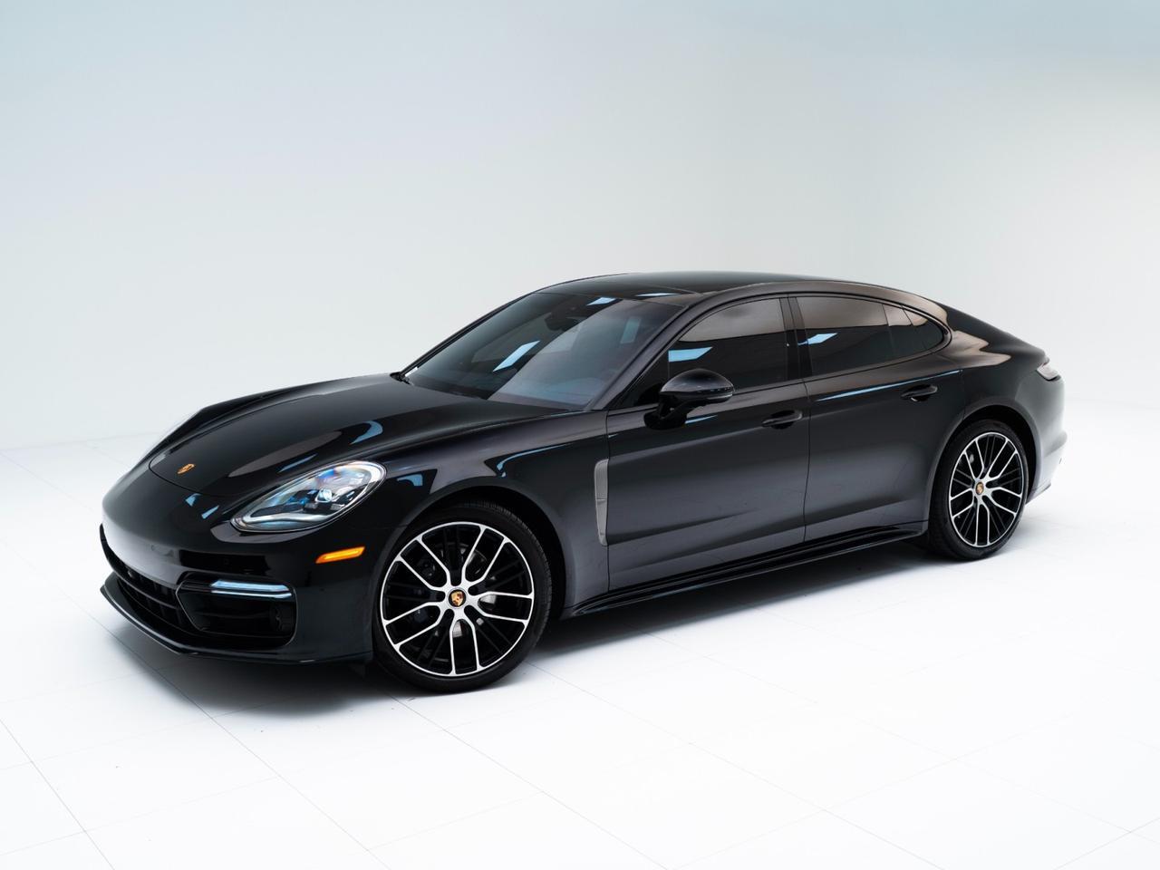2023 Porsche Panamera 4 Platinum Edition