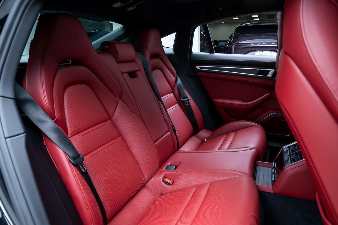 2023 Porsche Panamera E-Hybrid 4 Ventilated Seats Soft Close Doors Portland OR