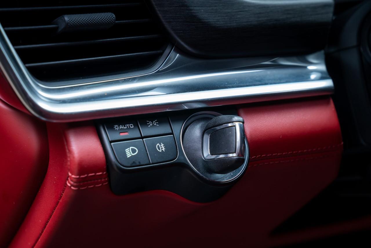 2023 Porsche Panamera E-Hybrid 4 Ventilated Seats Soft Close Doors Portland OR
