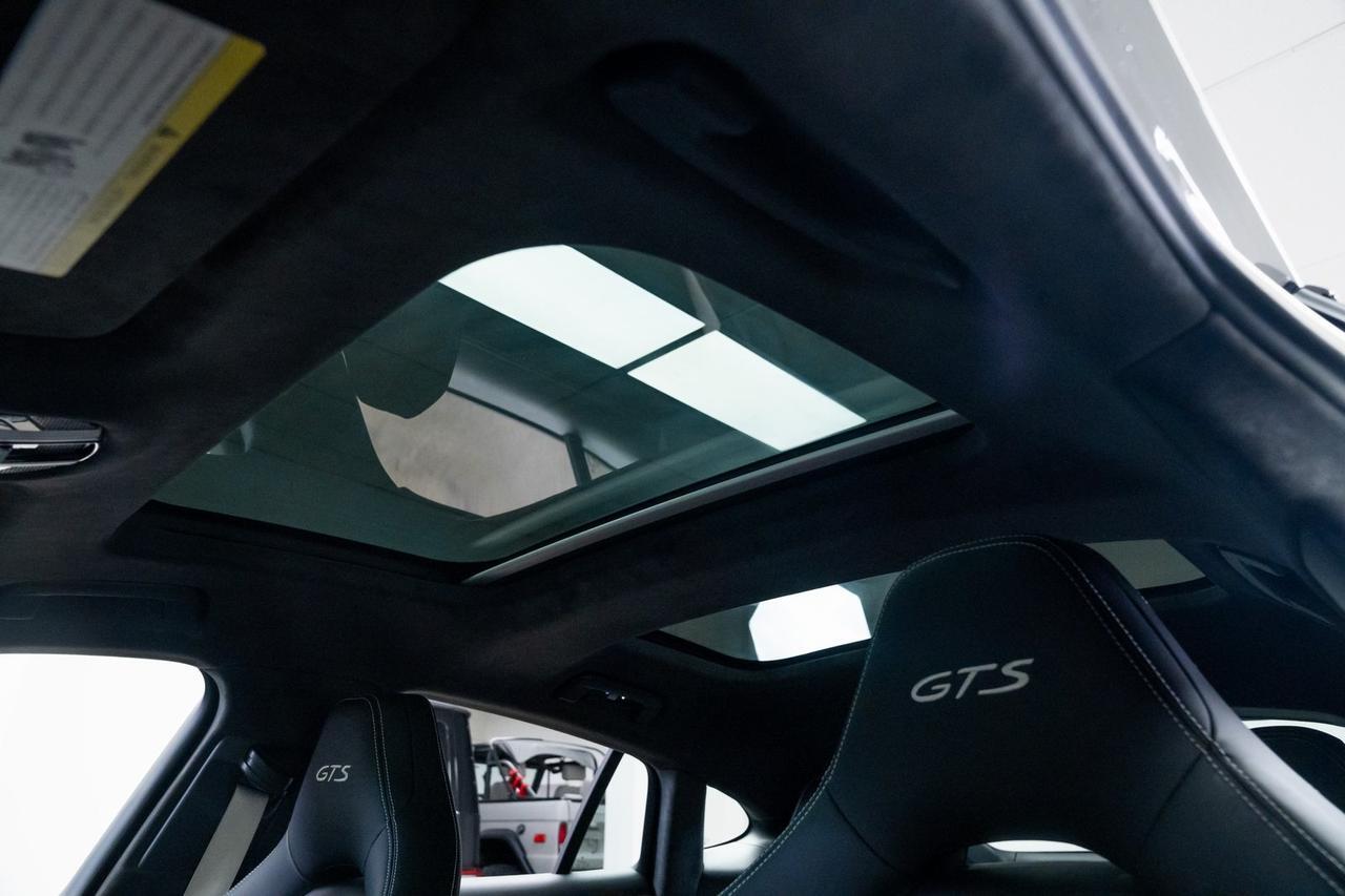 2023 Porsche Panamera GTS 1 Owner Heated Seats Portland OR