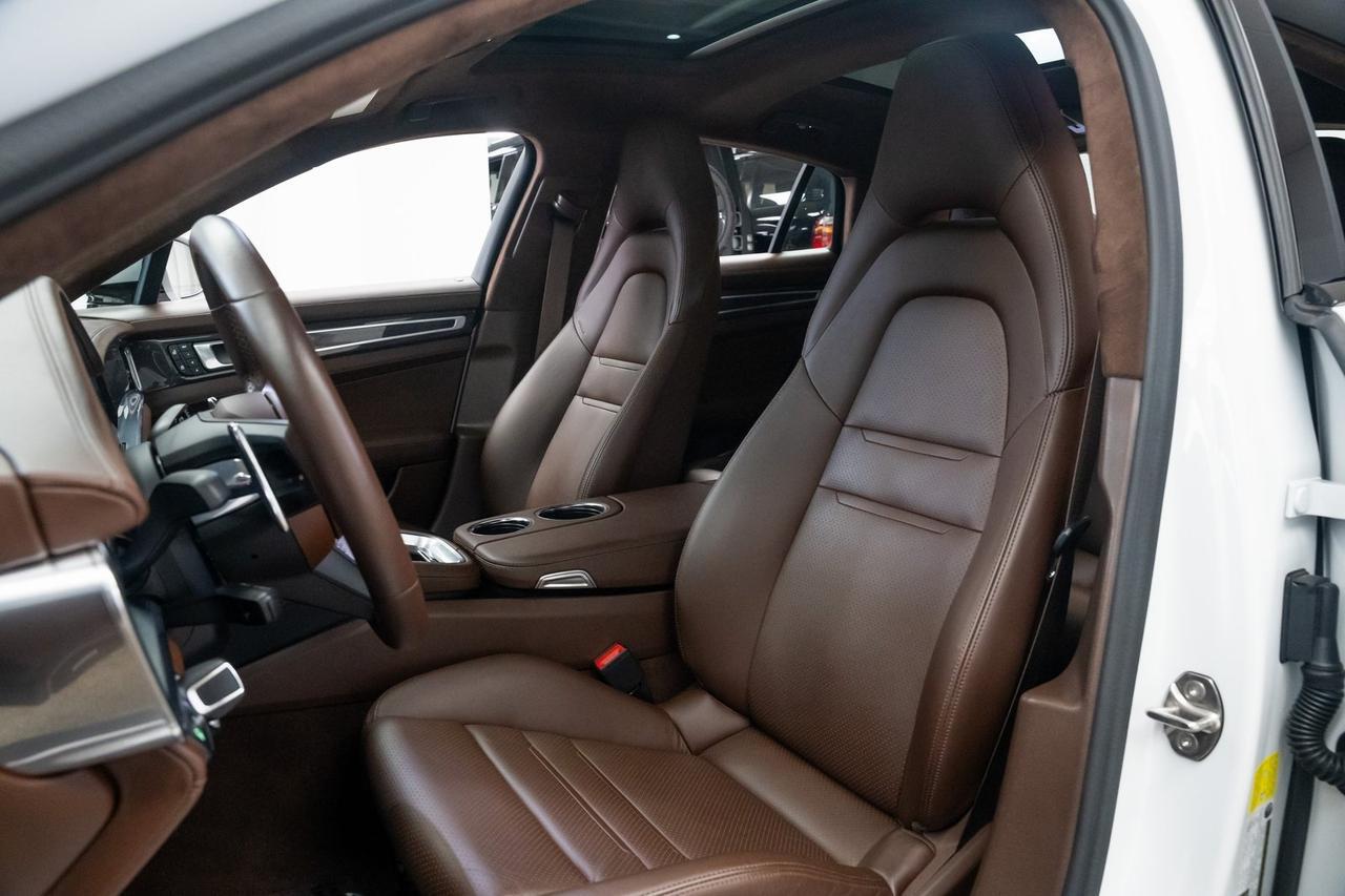 2023 Porsche Panamera GTS 1 Owner Premium Package Club Leather Portland OR