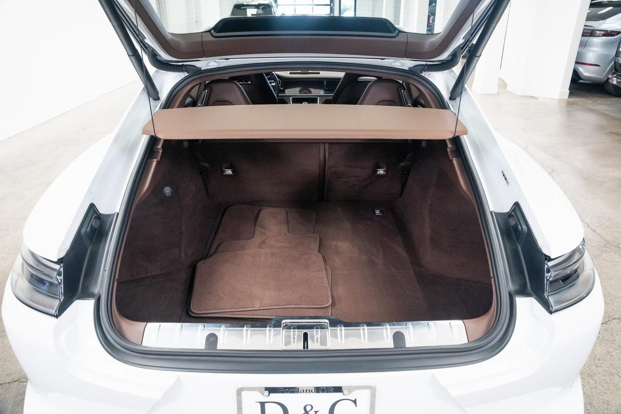 2023 Porsche Panamera GTS 1 Owner Premium Package Club Leather Portland OR