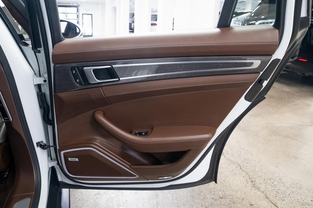 2023 Porsche Panamera GTS 1 Owner Premium Package Club Leather Portland OR