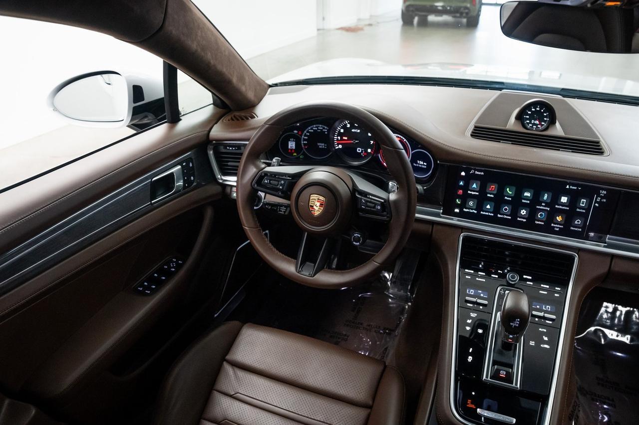 2023 Porsche Panamera GTS 1 Owner Premium Package Club Leather Portland OR