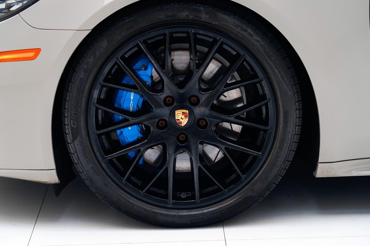 2023 Porsche Panamera GTS Pompano Beach FL