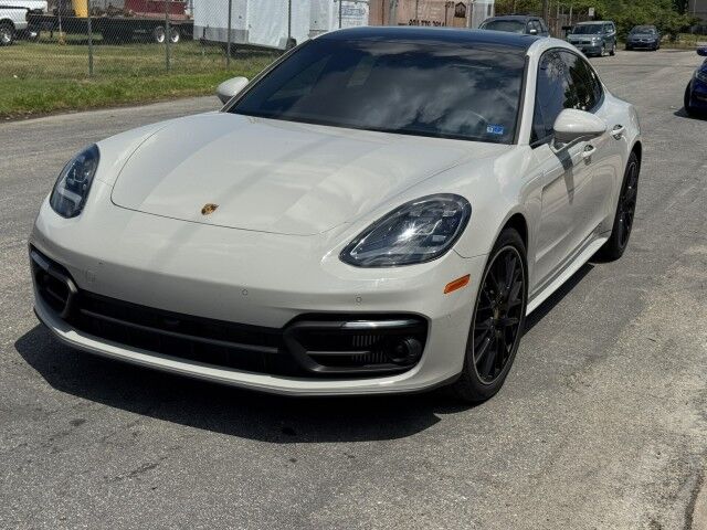 2023 Porsche Panamera Platinum Edition