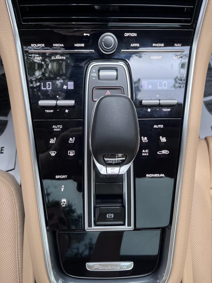 2023 Porsche Panamera Platinum Edition Spring Branch TX