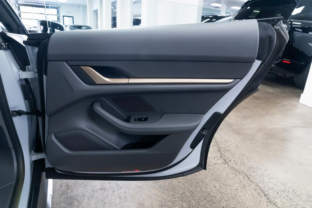 2023 Porsche Taycan Cross Turismo 4 Vented Seats 21&quot; Carbon Fiber Aeroblade Wheels Portland OR