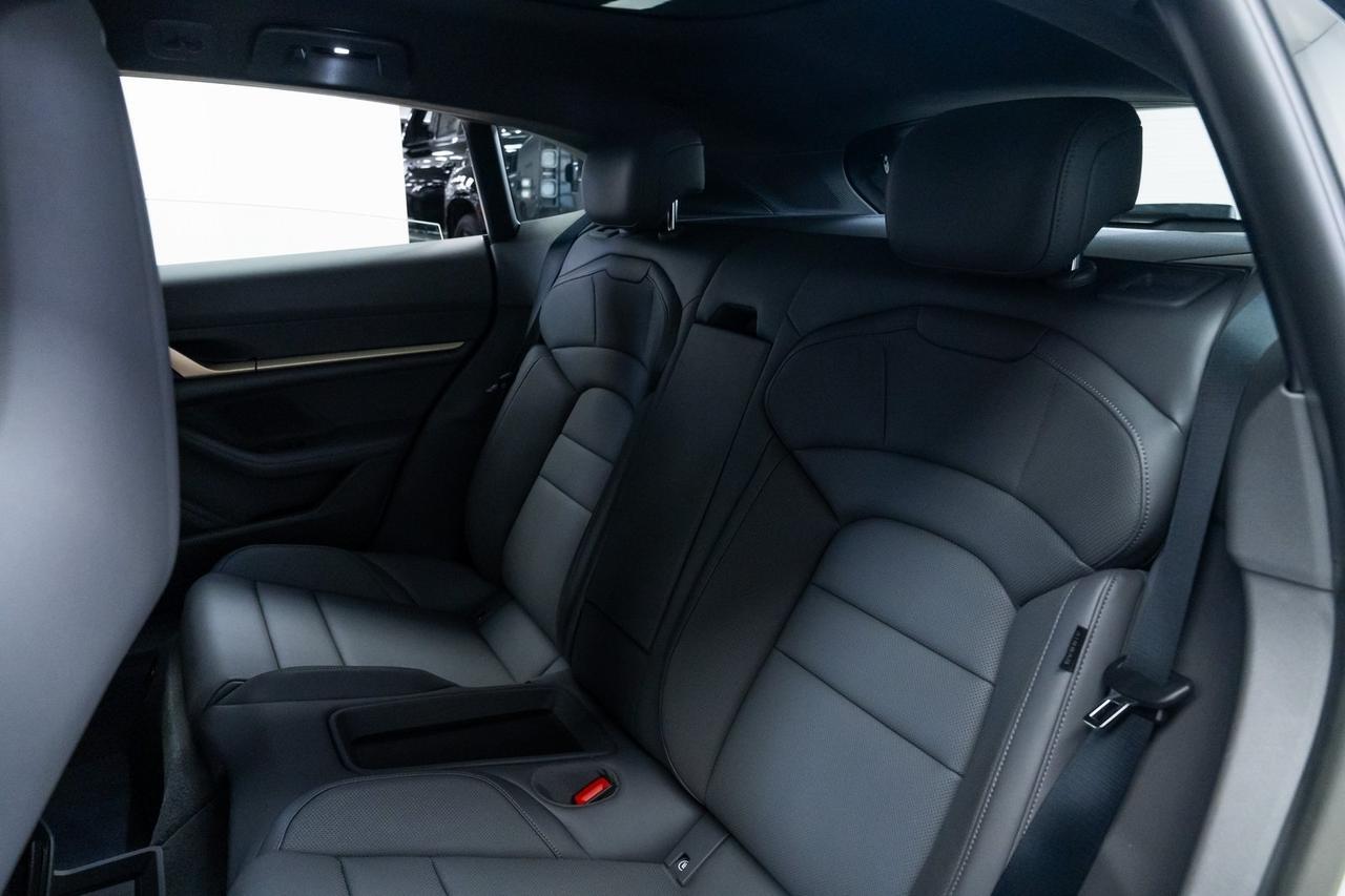 2023 Porsche Taycan Cross Turismo 4 Vented Seats 21&quot; Carbon Fiber Aeroblade Wheels Portland OR