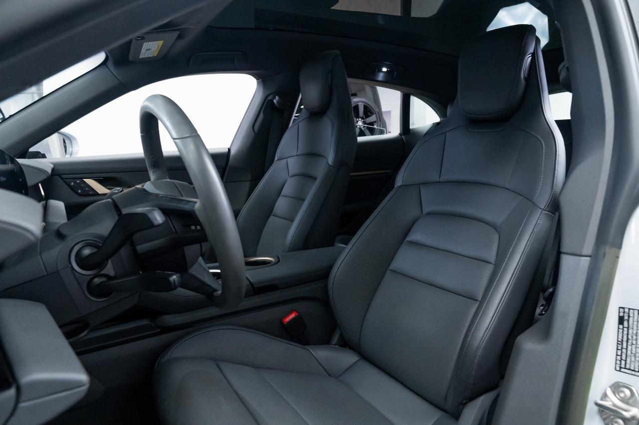 2023 Porsche Taycan Cross Turismo 4 Vented Seats 21&quot; Carbon Fiber Aeroblade Wheels Portland OR