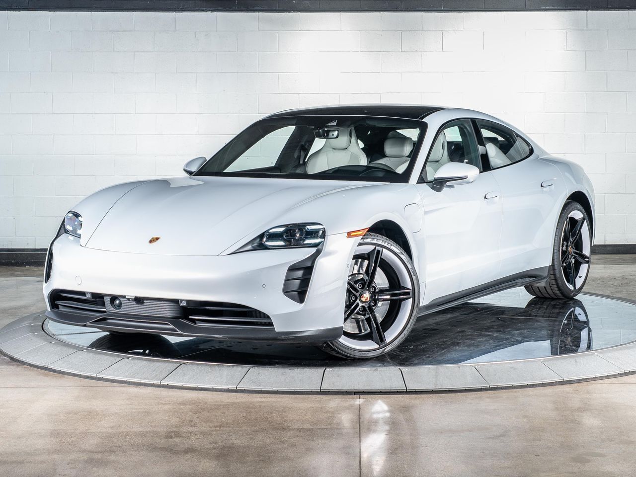 2023 Porsche Taycan GTS