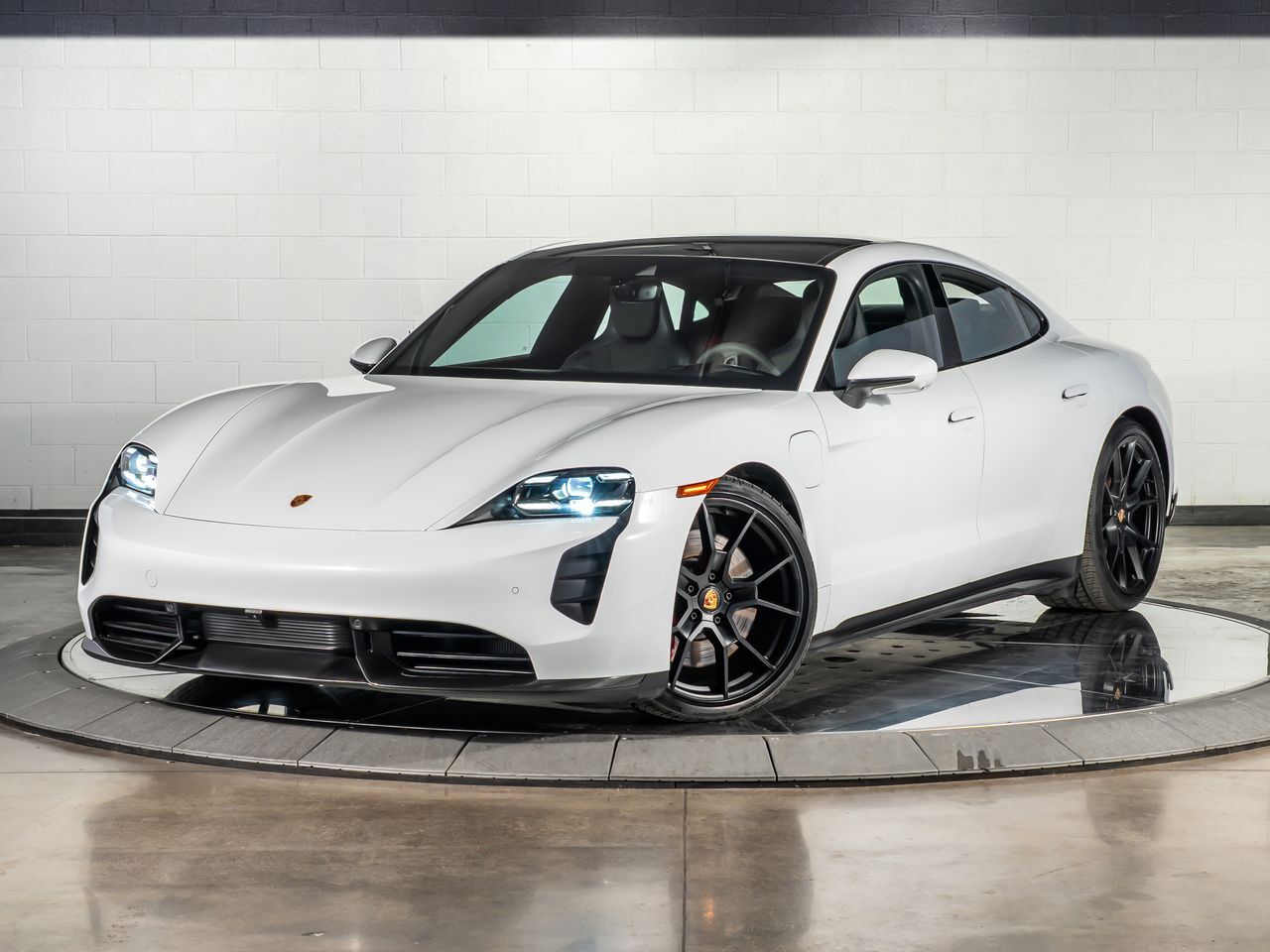 2023 Porsche Taycan GTS