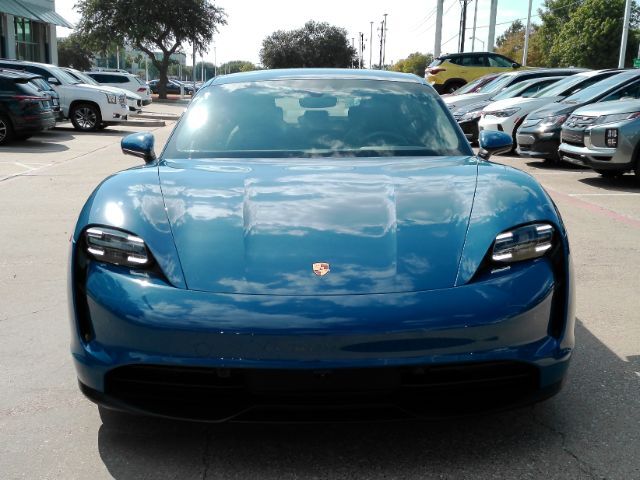 2023 Porsche Taycan Premium