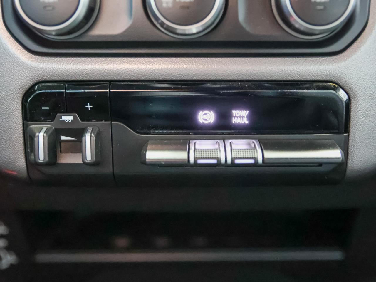 2023 RAM 3500 Big Horn Crew Cab 4WD Diesel Dually Cranberry PA