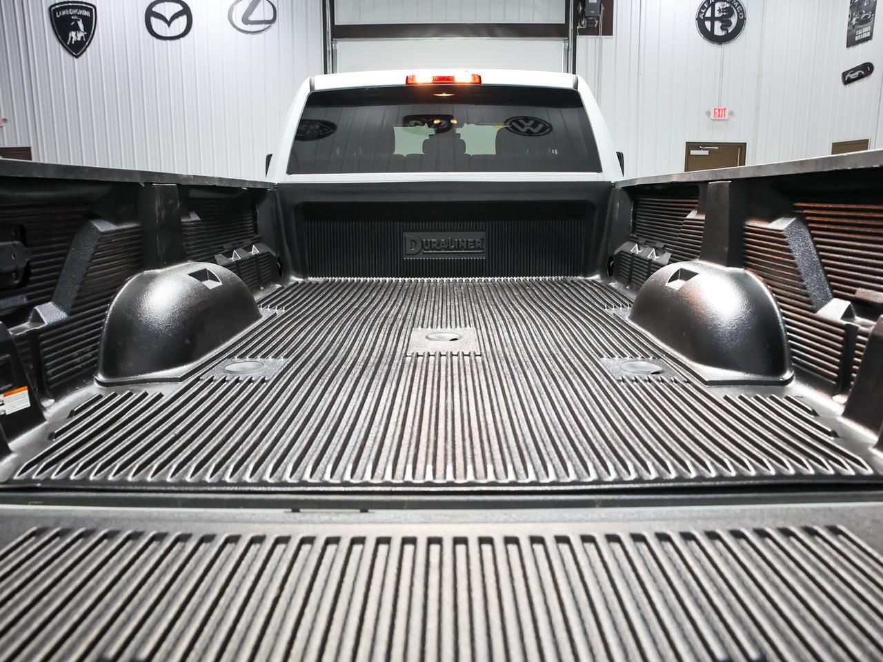 2023 RAM 3500 Big Horn Crew Cab 4WD Diesel Dually Cranberry PA