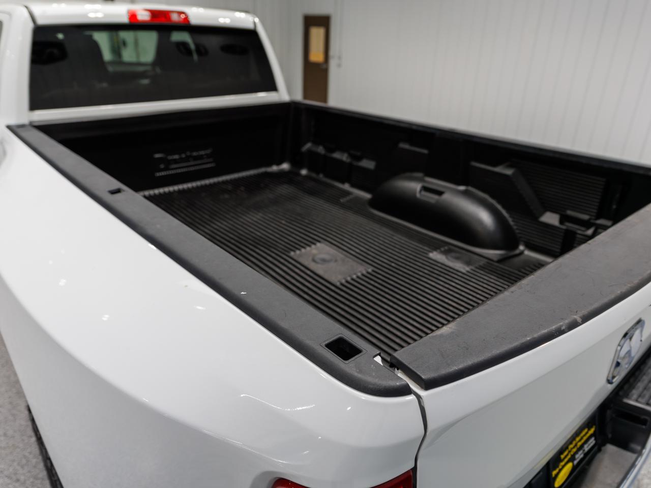 2023 RAM 3500 Big Horn Crew Cab 4WD Diesel Dually Cranberry PA