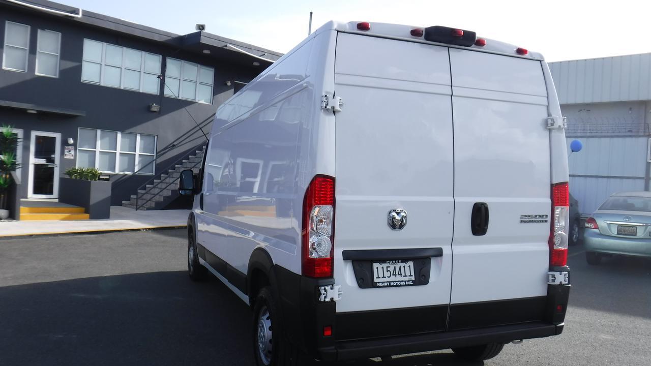 2023 RAM PROMASTER 2500 Ponce PR