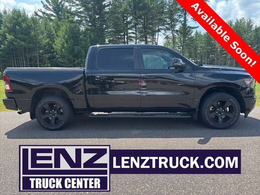 2023_Ram_1500_4x4 Crew Cab Big Horn_ Fond du Lac WI