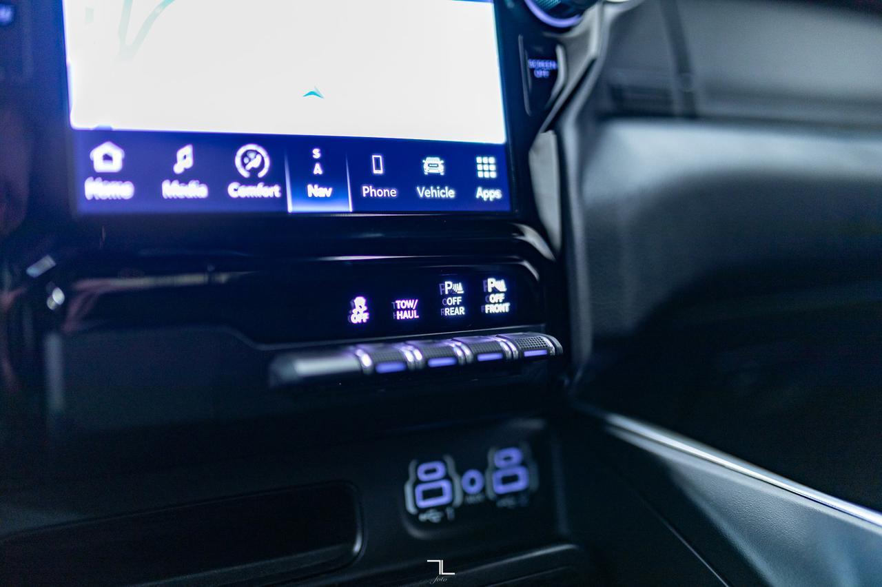 2023 Ram 1500 4x4 Crew Cab Big Horn Nav BCam Red Deer AB