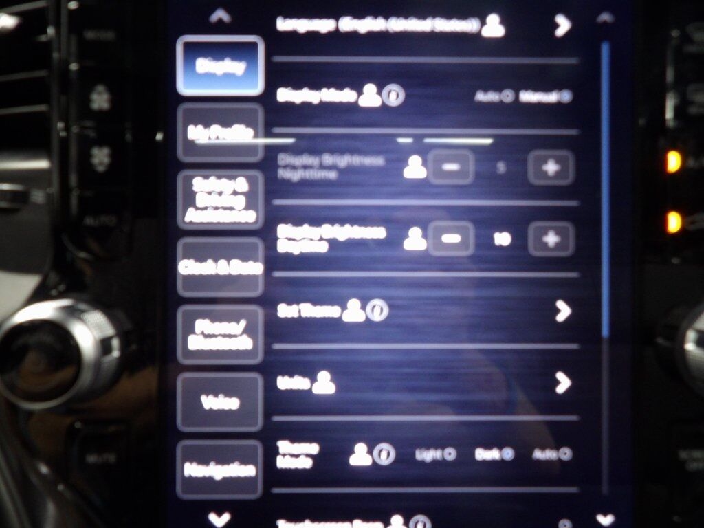 2023 Ram 1500 4x4 Crew Cab Limited Fond du Lac WI