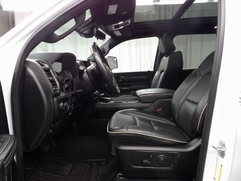 2023 Ram 1500 4x4 Crew Cab Limited Fond du Lac WI