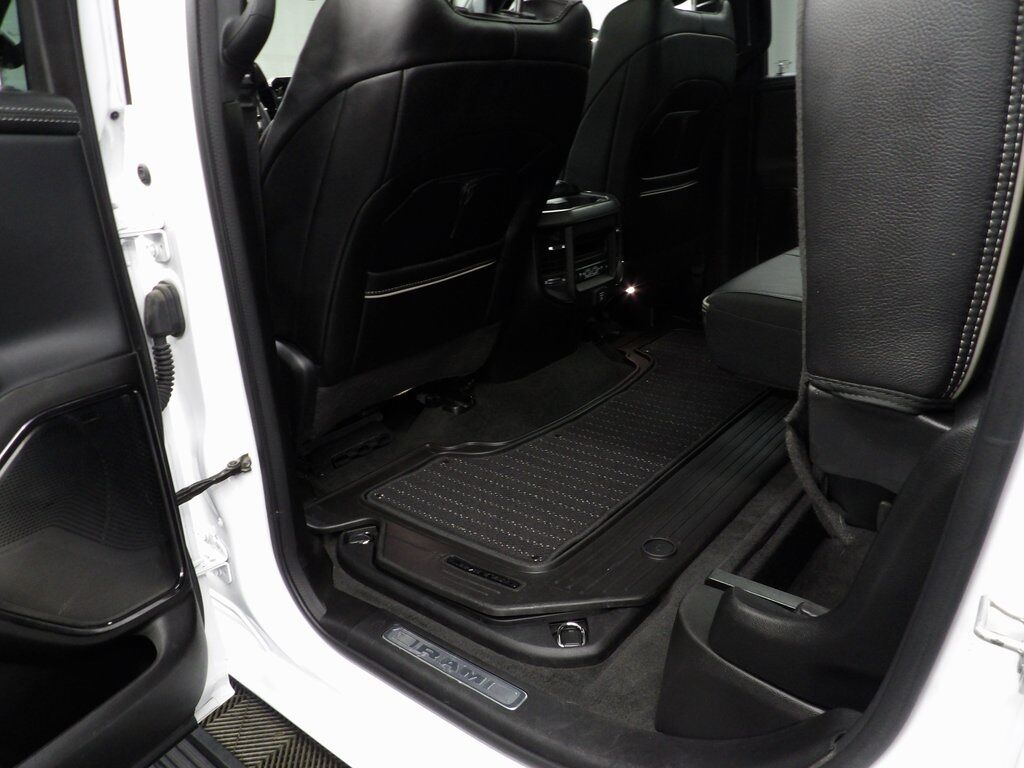 2023 Ram 1500 4x4 Crew Cab Limited Fond du Lac WI