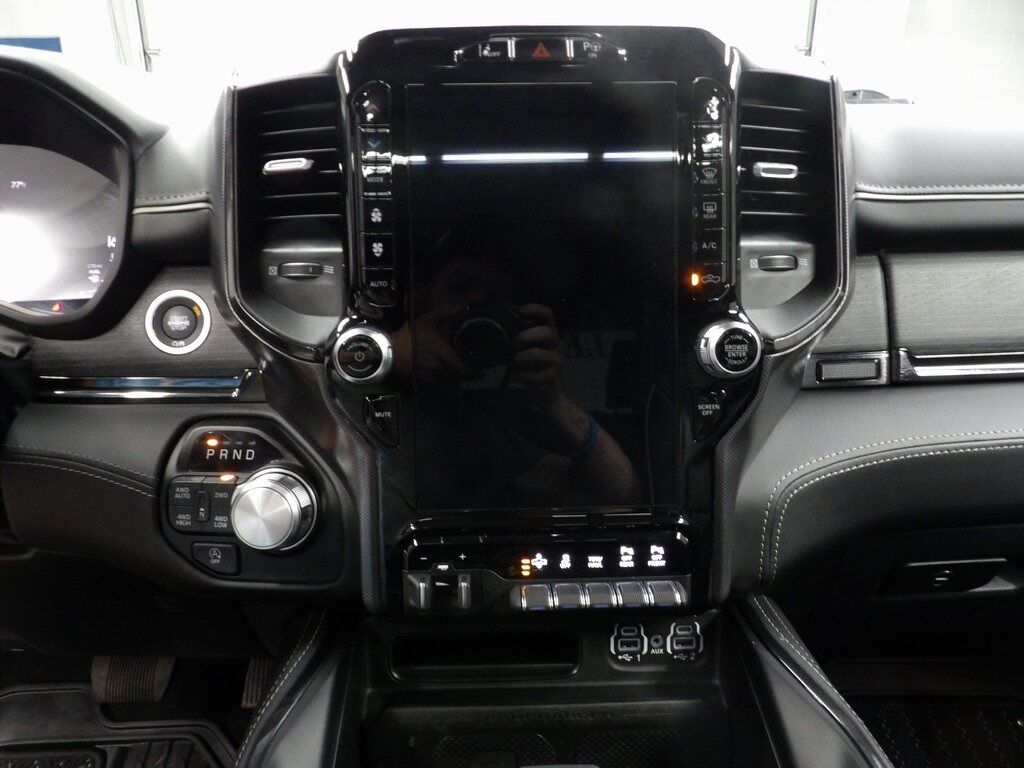 2023 Ram 1500 4x4 Crew Cab Limited Fond du Lac WI