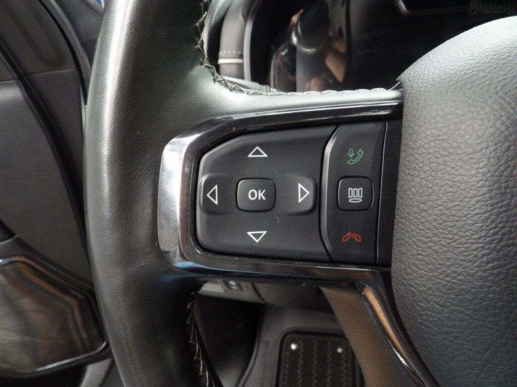 2023 Ram 1500 4x4 Crew Cab Limited Fond du Lac WI