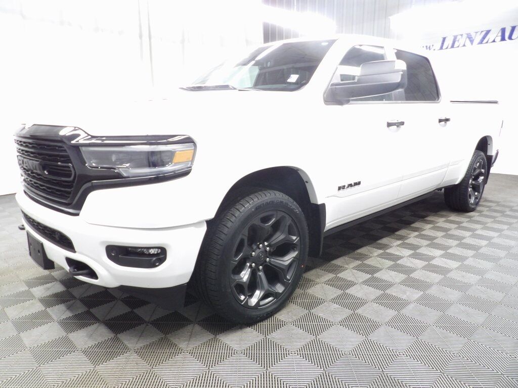 2023 Ram 1500 4x4 Crew Cab Limited Fond du Lac WI
