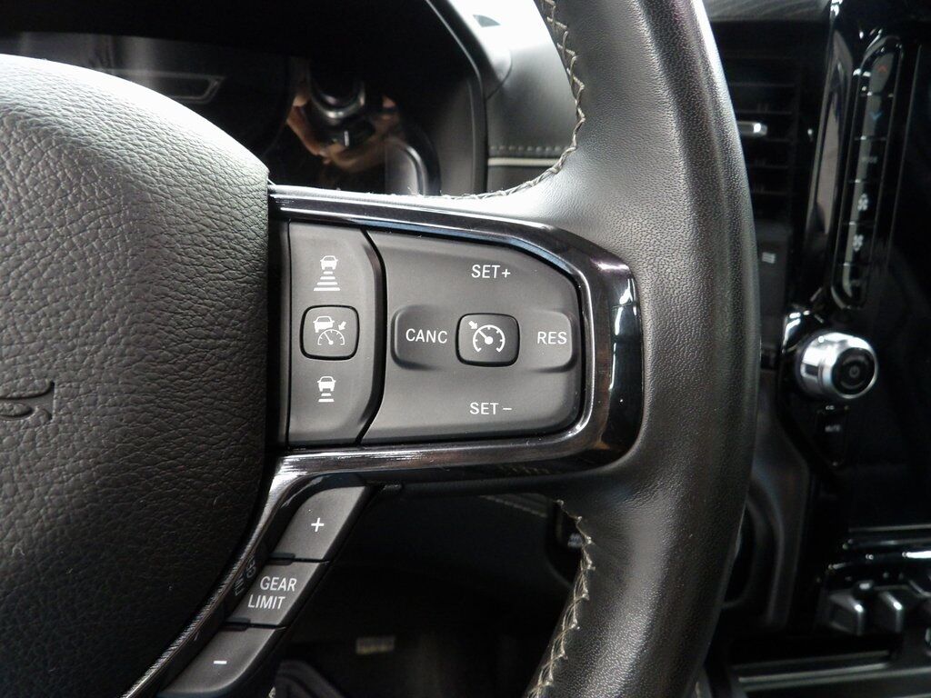 2023 Ram 1500 4x4 Crew Cab Limited Fond du Lac WI