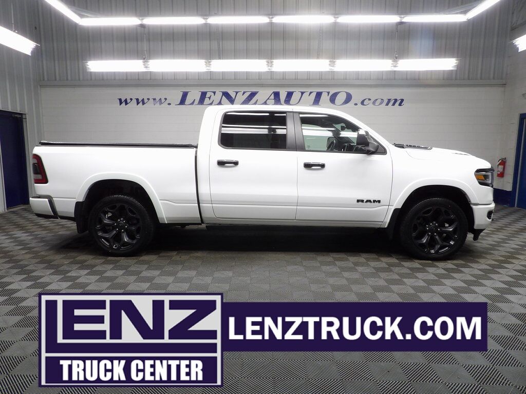 2023 Ram 1500 4x4 Crew Cab Limited Fond du Lac WI