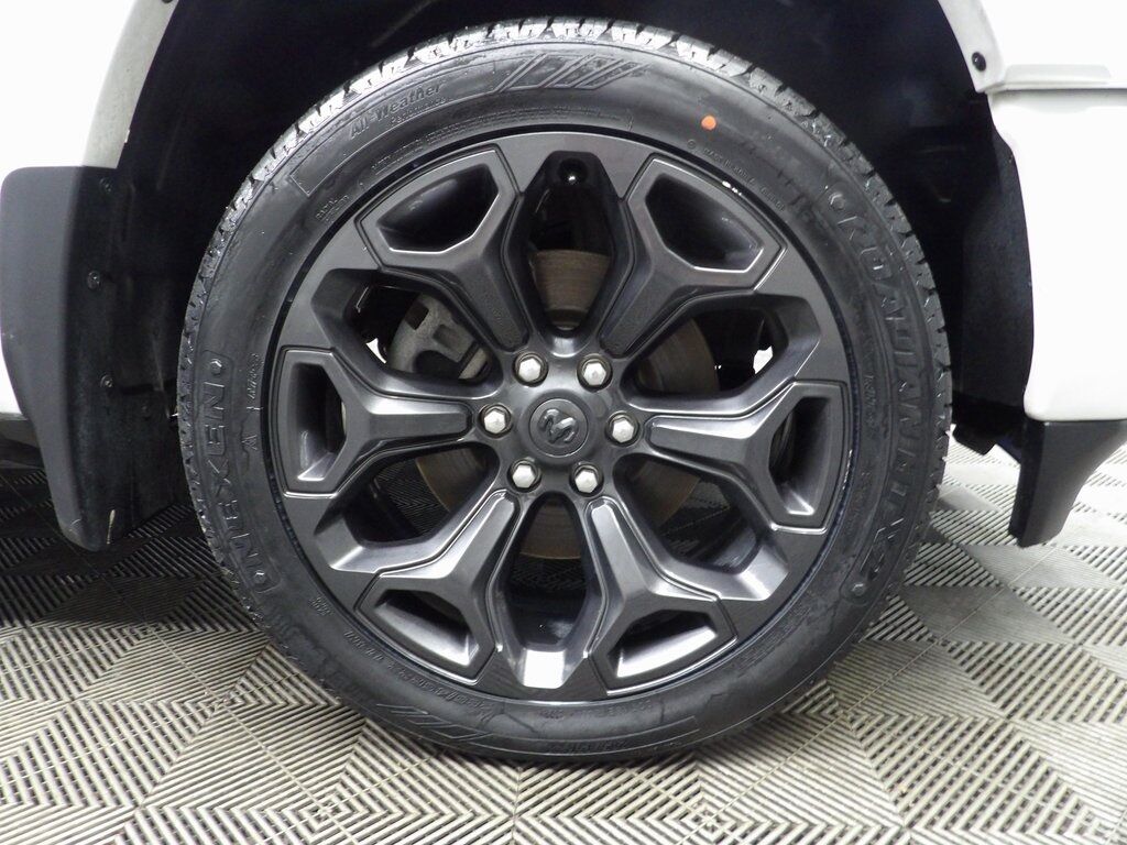 2023 Ram 1500 4x4 Crew Cab Limited Fond du Lac WI
