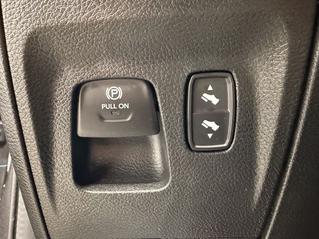 2023 Ram 1500 4x4 Crew Cab Rebel Minocqua WI