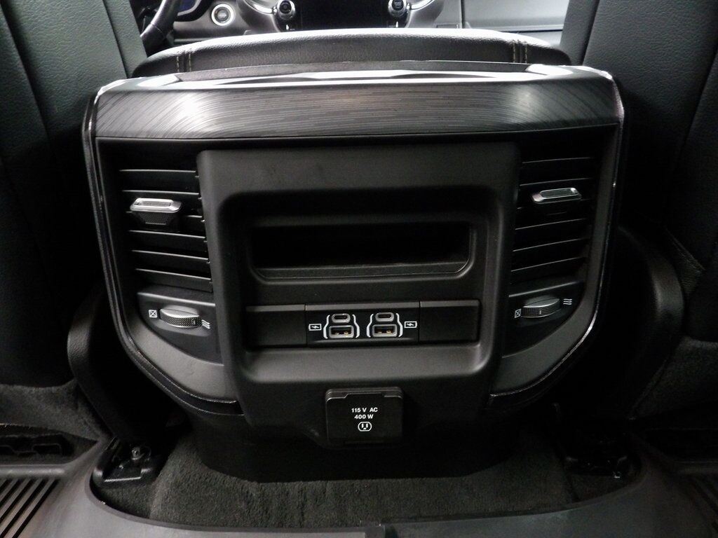 2023 Ram 1500 4x4 Crew Cab Sport Fond du Lac WI