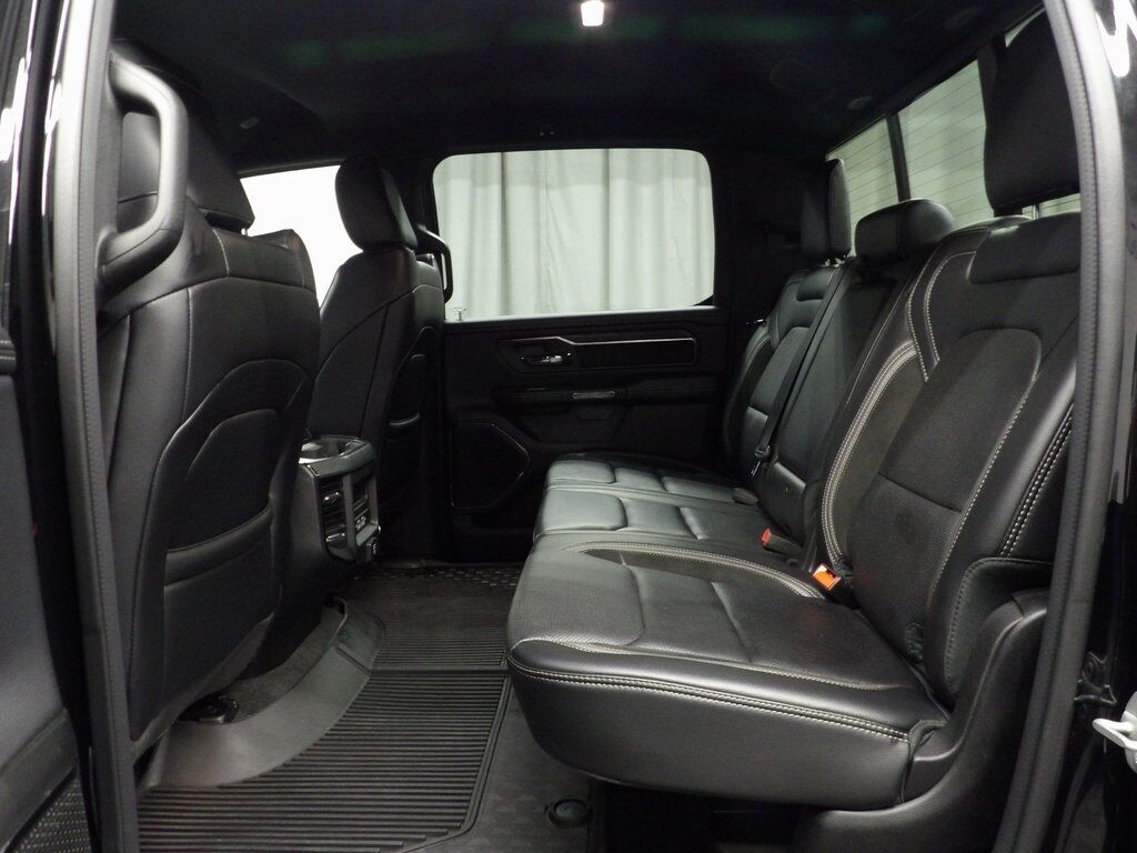 2023 Ram 1500 4x4 Crew Cab Sport Fond du Lac WI
