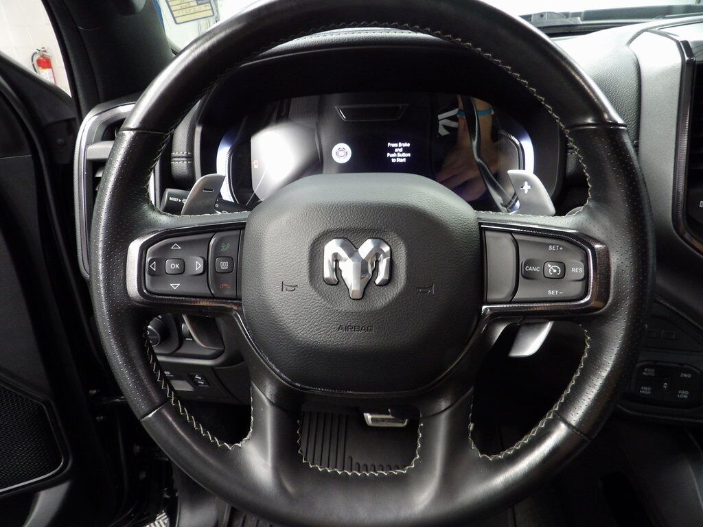2023 Ram 1500 4x4 Crew Cab Sport Fond du Lac WI