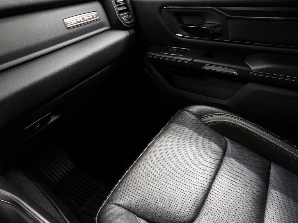 2023 Ram 1500 4x4 Crew Cab Sport Fond du Lac WI