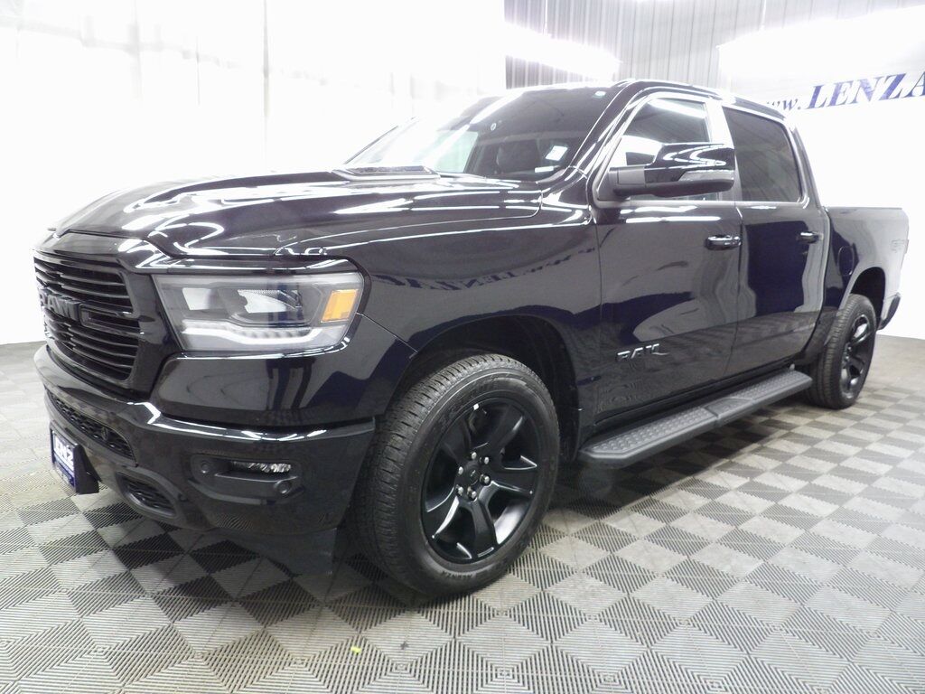 2023 Ram 1500 4x4 Crew Cab Sport Fond du Lac WI