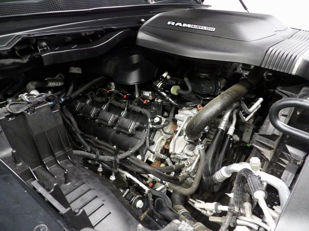 2023 Ram 1500 4x4 Crew Cab Sport Fond du Lac WI