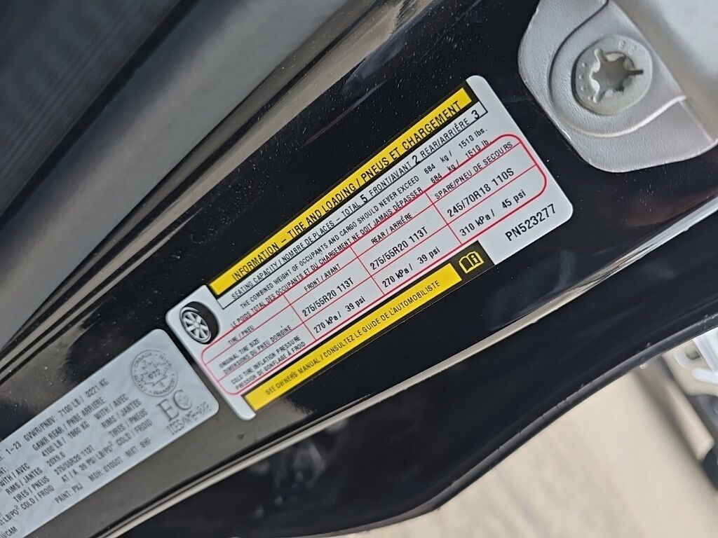 2023 Ram 1500 4x4 Crew Cab Sport Fond du Lac WI