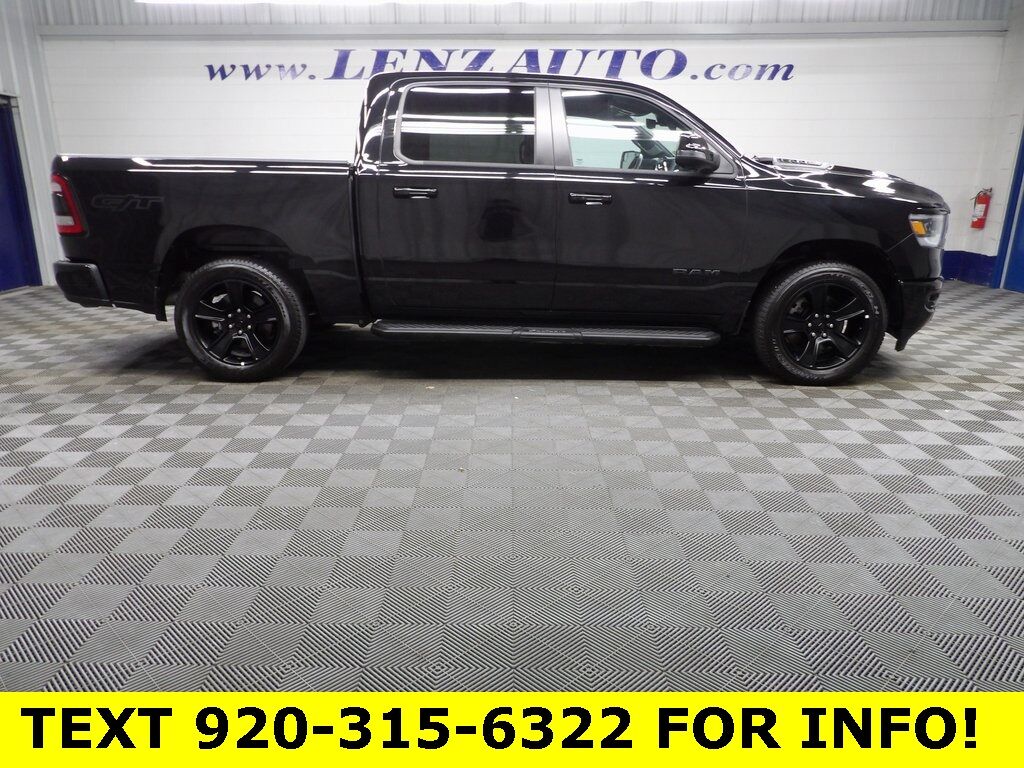 2023 Ram 1500 4x4 Crew Cab Sport Fond du Lac WI