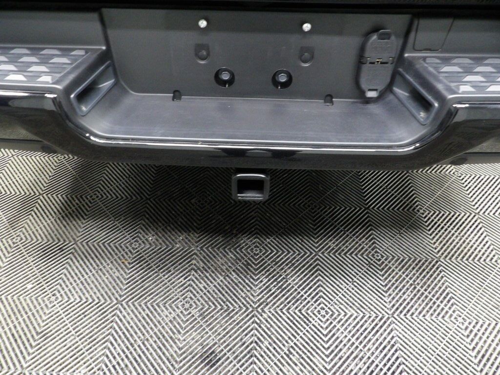 2023 Ram 1500 4x4 Crew Cab Sport Fond du Lac WI