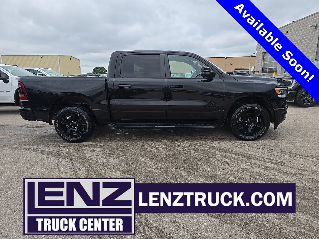 2023 Ram 1500 4x4 Crew Cab Sport Fond du Lac WI