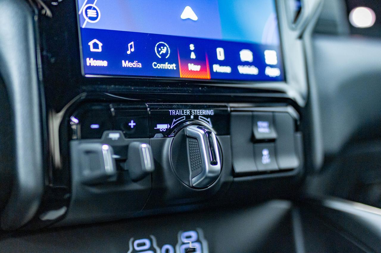 2023 Ram 1500 4x4 Crew Cab Sport Leather Nav BCam Red Deer AB